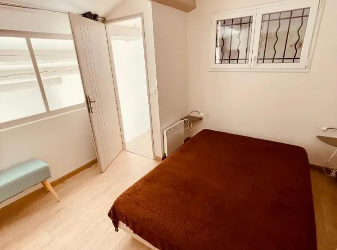Bastidon Pour 6 Personnes Vu Mediterranee Ref Plein Soleil Vakantiehuis Saint-Raphaël