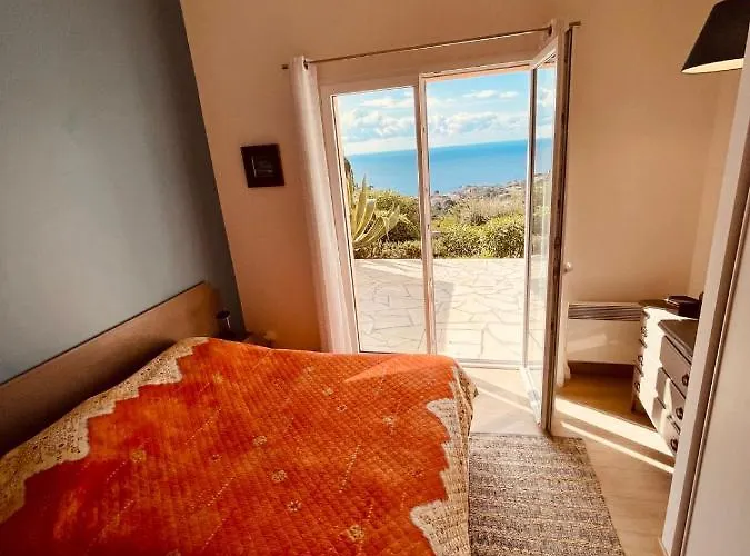 Bastidon Pour 6 Personnes Vu Mediterranee Ref Plein Soleil *