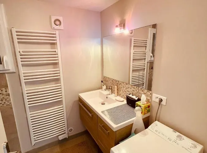 Bastidon Pour 6 Personnes Vu Mediterranee Ref Plein Soleil Vakantiehuis Saint-Raphaël