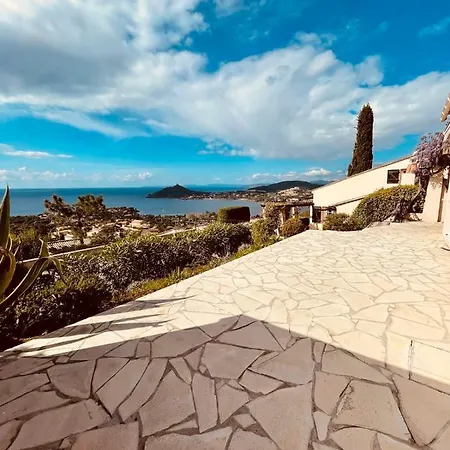 Bastidon Pour 6 Personnes Vu Mediterranee Ref Plein Soleil Holiday home *