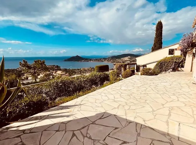 Bastidon Pour 6 Personnes Vu Mediterranee Ref Plein Soleil Ferienhaus *